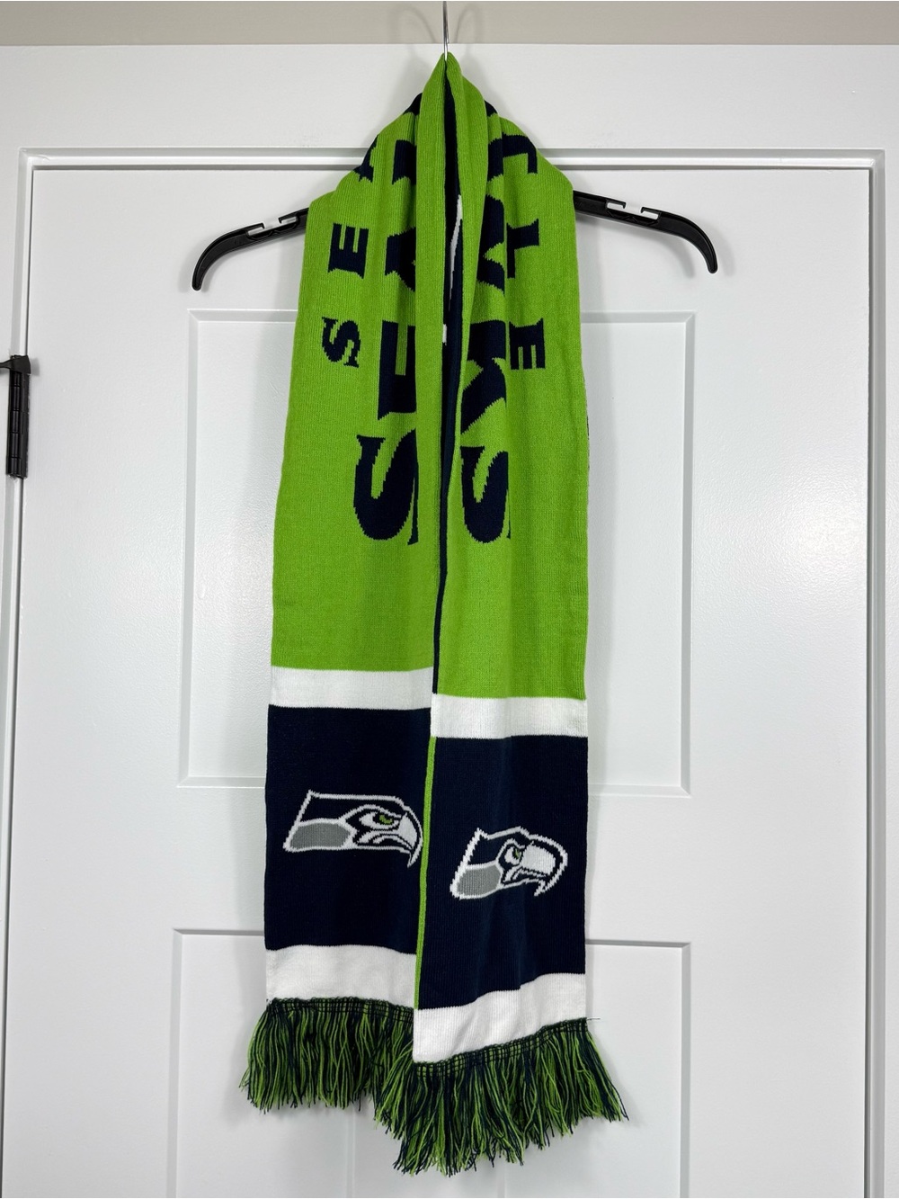 FOCO Seattle Seahawks NFL Scarf Green Navy Reversible Logo Fringe Fan Gear